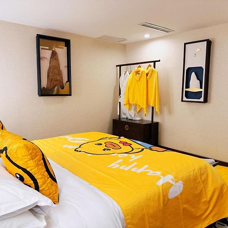 Honglu Garden Hotel Xi'An Bell And Drum Tower Huimin Street Store ภายนอก รูปภาพ